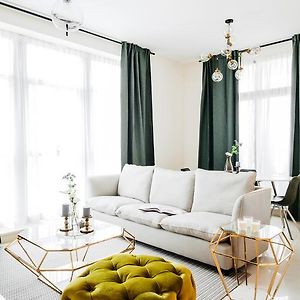 Appartement à 2 Chambres à Coucher