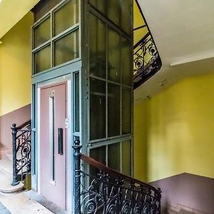 Appartement à 3 Chambres à Coucher