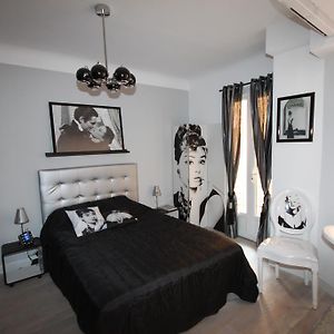 From Hollywood To Bollywood 2 Bedrooms 2 Bathrooms - 1 Min From Croisette&Beach, 12 Min From The Palais
