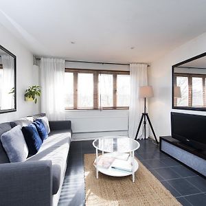 Appartement à 3 Chambres à Coucher
