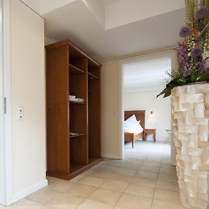 Chambre Exécutive Lit King-Size