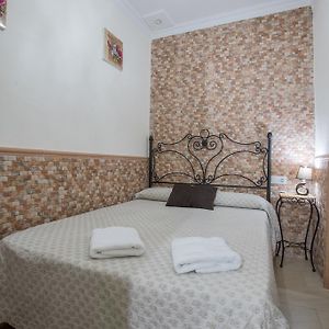 Private Bathroom Single Room