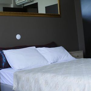 Chambre Double Économique au Sous-Sol