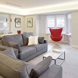 Appartement à 3 Chambres à Coucher