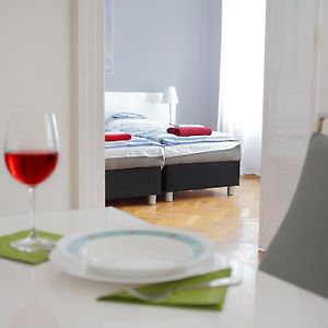 Appartement à 2 Chambres à Coucher