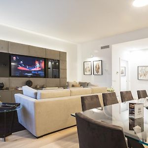 Appartement à 2 Chambres à Coucher