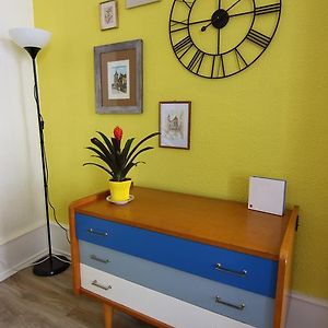 Appartement à 2 Chambres à Coucher