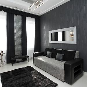 Silver Apartment