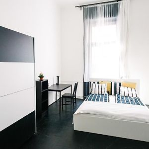 Appartement à 2 Chambres à Coucher