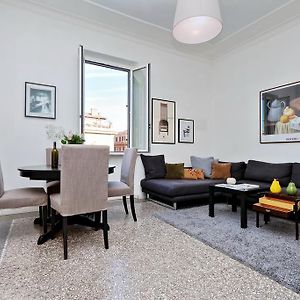 Piazza Capponi Apartment