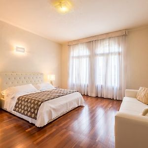 Appartement à 3 Chambres à Coucher