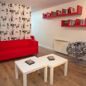 Appartement à 2 Chambres à Coucher