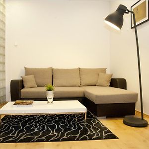 Diana Apartment On Vaci Utca