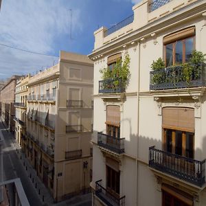 Appartement à 3 Chambres à Coucher