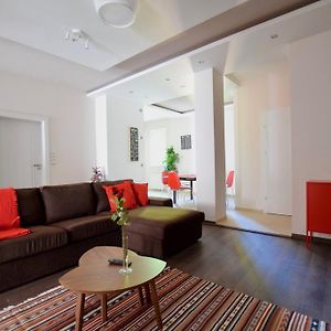 Appartement à 2 Chambres à Coucher
