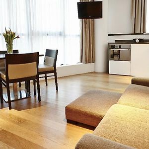 Appartement à 2 Chambres à Coucher