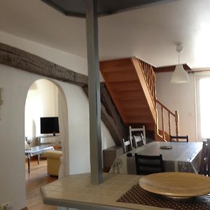 Appartement à 3 Chambres à Coucher