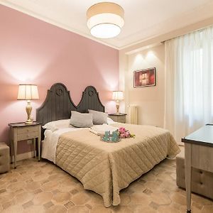 Altarocca Embassy Rome