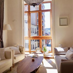 Appartement à 3 Chambres à Coucher