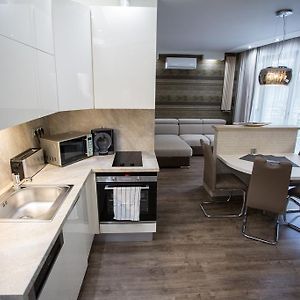 All Seasons Apartment