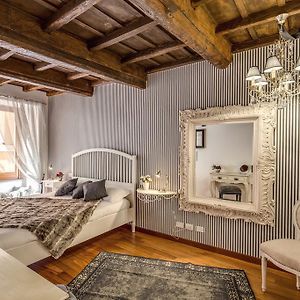 Appartement à 3 Chambres à Coucher