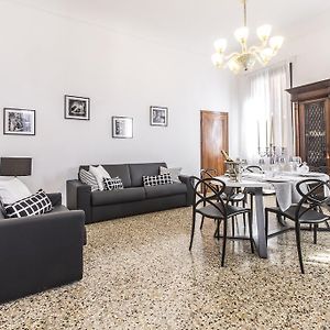 Rialto Design Boutique Apartment