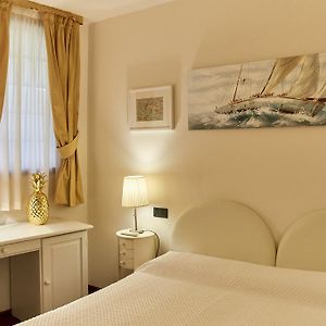 Chambre Lit Queen-Size