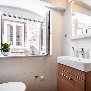 Private Bathroom Room