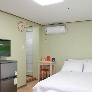Private Bathroom Triple Room