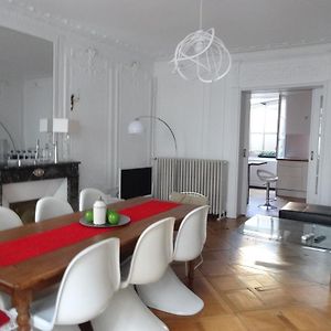 Les Serruriers - Appartement Spacieux avec Terrasse&Parking