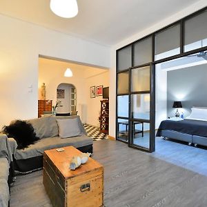Plaka Elegant Apartment