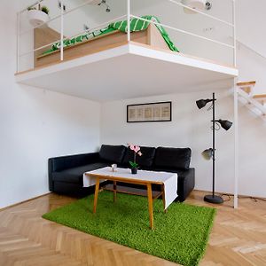 F4 Fiumei Apartment