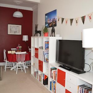 Hamish'S Hame Edinburgh Licence No Eh 69774 P