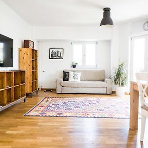 Appartement à 2 Chambres à Coucher