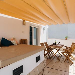 Hostly Acetres 2A-Penthouse In City Center-Fibre-Parking Opt