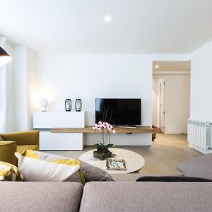 Appartement à 3 Chambres à Coucher