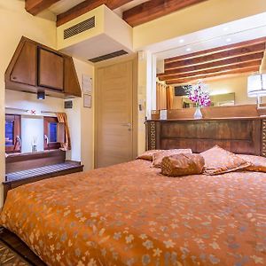 Chambre Lit Queen-Size