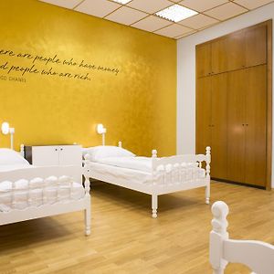 Chambre Juste Pour Femmes Dortoir