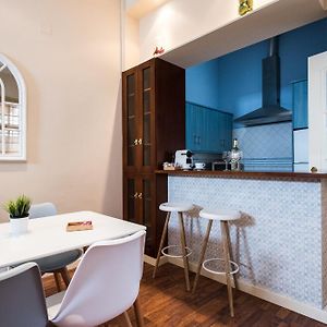 Appartement à 2 Chambres à Coucher