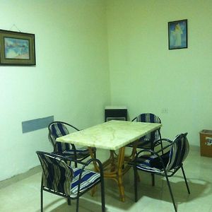 Mutaz Apartment