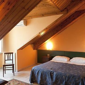 Appartement Grand à 1 Chambre à Coucher