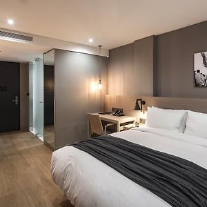 Chambre Standarde Lit Queen-Size