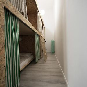 Dormitory Room Mixed