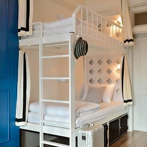 Dormitory Room Mixed