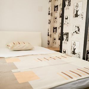 Appartement à 2 Chambres à Coucher