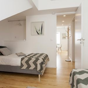 Appartement à 2 Chambres à Coucher