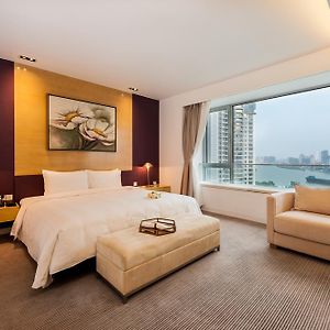 Suite de Luxe à 3 Chambres à Coucher