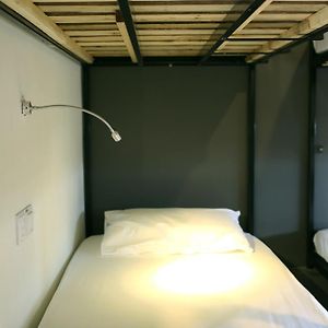 Dormitory Room Mixed