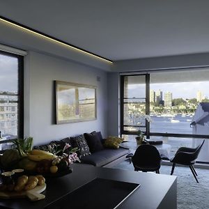 The Kc Elizabeth Bay