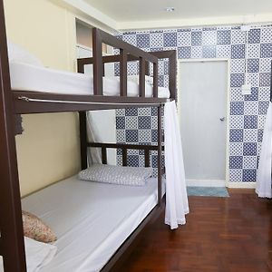 Dormitory Room Mixed